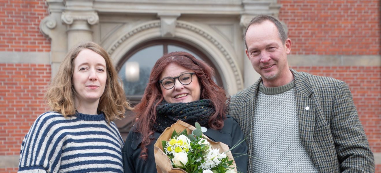 Nordholt Peters Otto vor dem Landschaftshaus