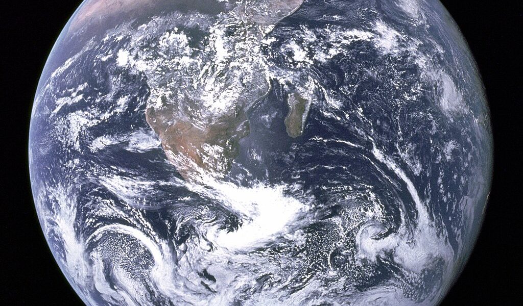 The earth seen from apollo 17